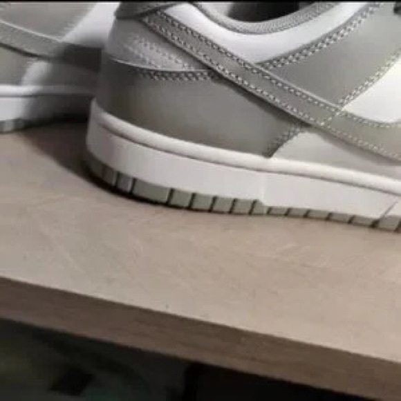 Nike Dunk Low Retro Grey Fog New Box Athletic Shoes New Shoes - Picture 3 of 5